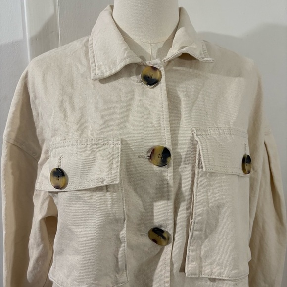 Bershka Women’s Sz M Ivory Canvas Jacket Pockets Buttons Classic Preppy Cropped - Picture 4 of 11